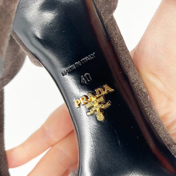 Prada IT 40 Graphite Suede D’Orsay Pumps with Oversized Buckle New with Box - Picture 11 of 13